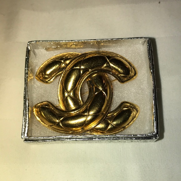 CHANEL Jewelry - SOLD‼️ Authentic Chanel Pin / Brooch